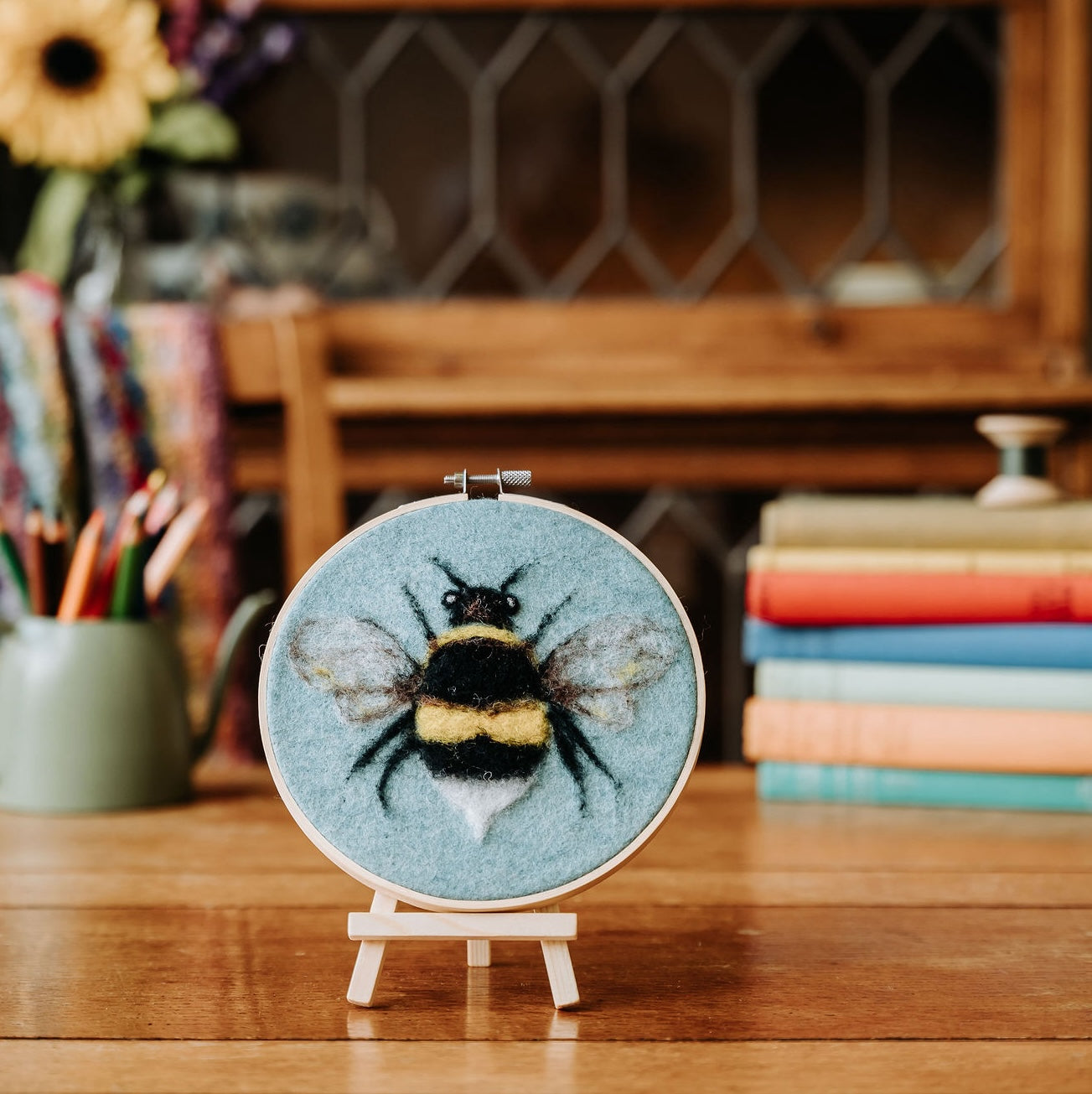 Bee in a Hoop Needle Felt Craft Kit