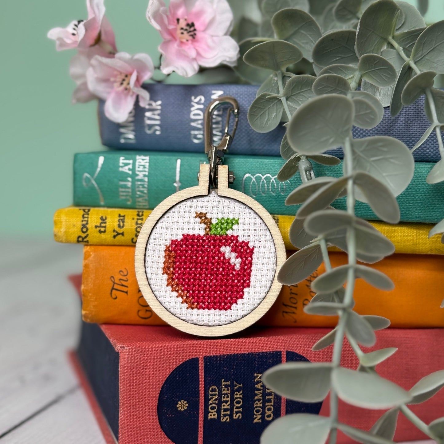 Thank you, Teacher! (apple) Mini Matchbox Cross Stitch Kit