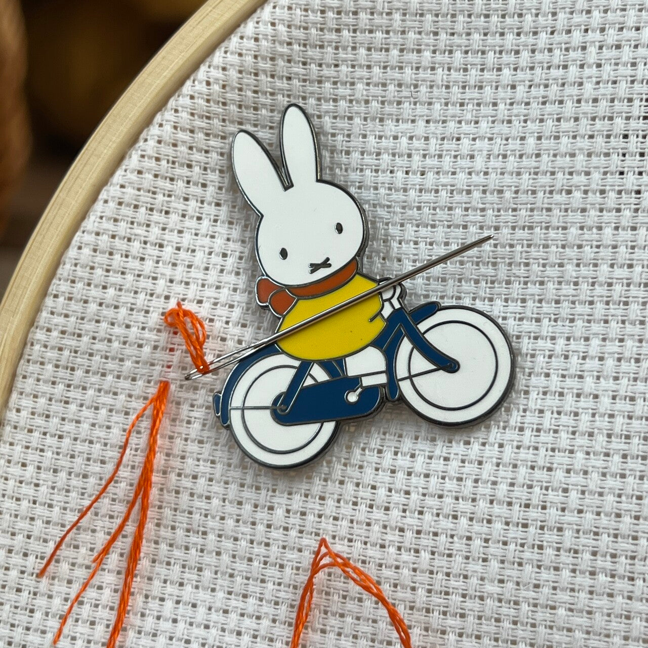 Miffy Cycling Needle Minder