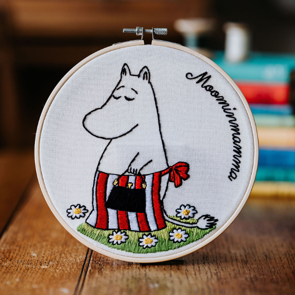 Moomin Embroidery Kit - Moominmamma Shopping Embroidery Kit