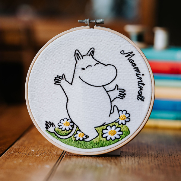 Moomin Embroidery Kit - Moomintroll Dancing Embroidery Kit