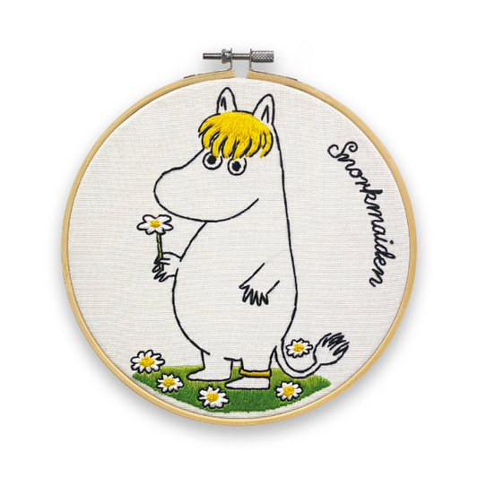 Moomin Embroidery Kit - Snorkmaiden Daisy Picking Embroidery Kit