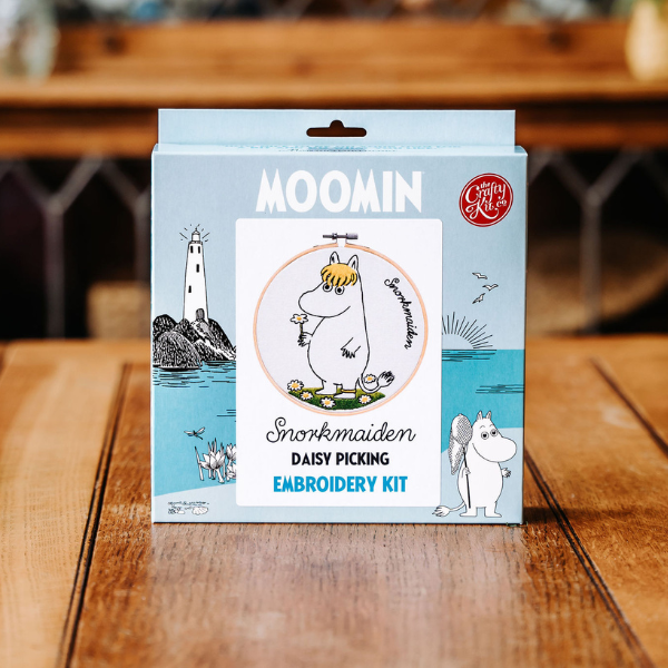 Moomin Embroidery Kit - Snorkmaiden Daisy Picking Embroidery Kit