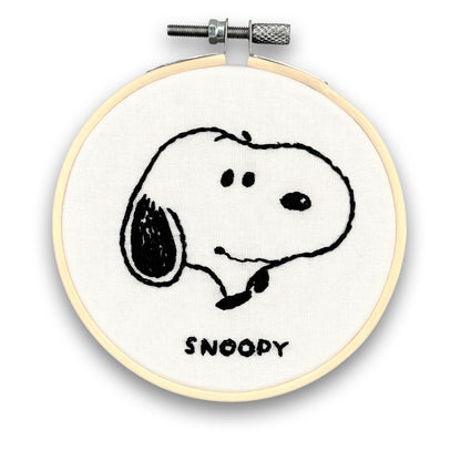 Peanuts - Snoopy Mini Embroidery Kit