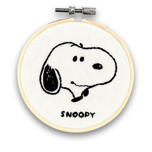 Peanuts - Snoopy Mini Embroidery Kit